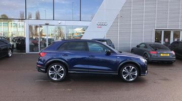 2022 Audi TFSI CoD 35 Black Edition S Tronic Euro 6 5-door (Blue) - Image: 4