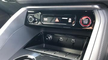 2025 Audi 2.0 TDI Launch Edition S Tronic quattro Euro 6 5-door (Black) - Image: 40