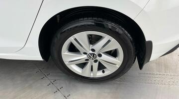 2022 Volkswagen TSI Life Euro 6 5-door (White) - Image: 33