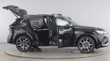 2025 Volkswagen ETSI MHEV R-Line DSG Euro 6 5-door (Black) - Image: 10