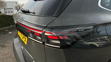 2025 Volkswagen ETSI MHEV R-Line DSG Euro 6 5-door (Grey) - Image: 36