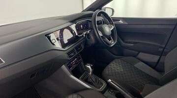 2022 Volkswagen 1.0 TSI R-Line DSG Euro 6 5-door (Silver) - Image: 2