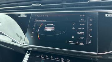 2025 Audi 4.0 TFSI V8 Black Edition Tiptronic quattro Euro 6 5-door (White) - Image: 34