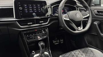 2025 Volkswagen TSI R-Line DSG Euro 6 5-door (Silver) - Image: 2