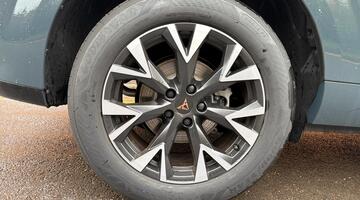 2025 CUPRA EHybrid 25.8kWh V1 DSG Euro 6 5-door (Blue) - Image: 9