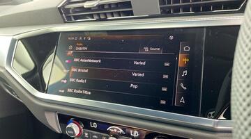 2025 Audi TFSI CoD 35 S line S Tronic Euro 6 5-door (Black) - Image: 15