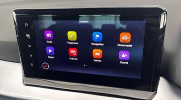 2025 SEAT 1.0 TSI FR DSG Euro 6 5-door (White) - Image: 18