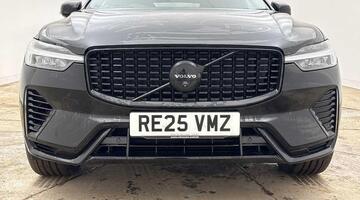 2025 Volvo 2.0h T6 18.8kWh Plus Black Edition Auto Euro 6 5-door (Black) - Image: 24