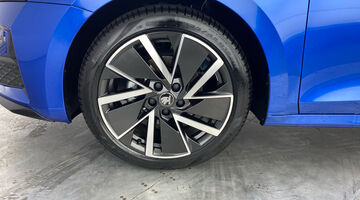 2025 Škoda 2.0 TDI SportLine DSG Euro 6 5-door (Blue) - Image: 40