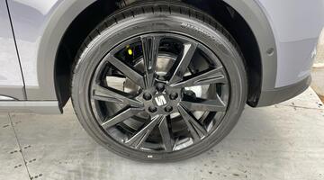 2025 SEAT 1.0 TSI FR Black Edition DSG Euro 6 5-door (Multicolour) - Image: 6