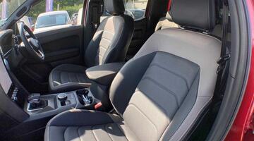 2025 Volkswagen 2.0 TDI Style Auto 4Motion Euro 6 4-door (Red) - Image: 44