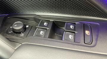 2024 Volkswagen 2.0 TDI R-Line DSG Euro 6 5-door (White) - Image: 19