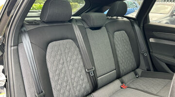 2025 Audi 2.0 TDI Launch Edition Plus S Tronic quattro Euro 6 5-door (Black) - Image: 13