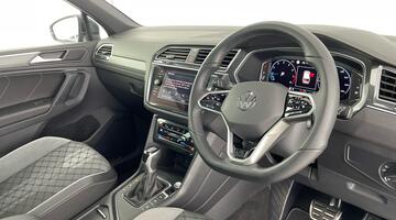 2022 Volkswagen TSI R-Line DSG Euro 6 5-door (Grey) - Image: 6