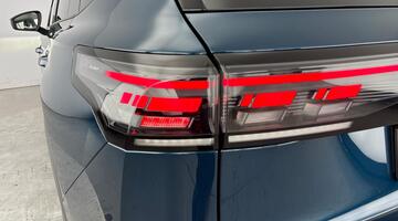 2025 Volkswagen 2.0 TDI Match DSG Euro 6 5-door (Blue) - Image: 33