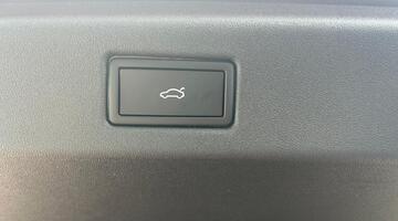 2025 Volkswagen GTX 86kWh Plus Tourer Auto 4Motion 5-door (Red) - Image: 28