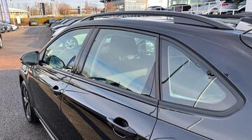 2025 Volkswagen 1.0 TSI Life Euro 6 5-door (Black) - Image: 33