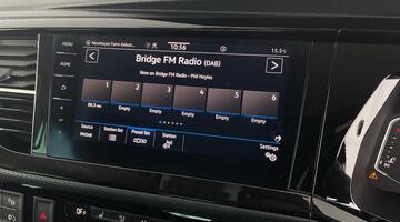 2020 Volkswagen 2.0 TDI Executive DSG Euro 6 5-door (Blue) - Image: 17