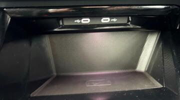 2024 Volkswagen ETSI MHEV R-Line DSG Euro 6 5-door (White) - Image: 24