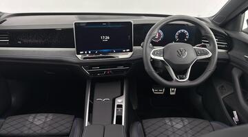2025 Volkswagen ETSI MHEV R-Line DSG Euro 6 5-door (Grey) - Image: 8