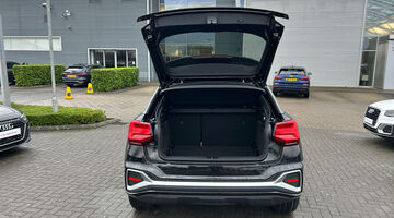 2025 Audi TFSI CoD 35 S line S Tronic Euro 6 5-door (Black) - Image: 20