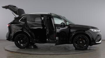 2025 Volkswagen ETSI MHEV R-Line DSG Euro 6 5-door (Black) - Image: 10