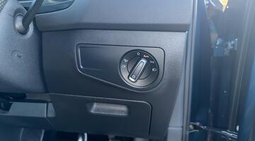 2022 Volkswagen 2.0 TDI R-Line DSG Euro 6 5-door (Blue) - Image: 23