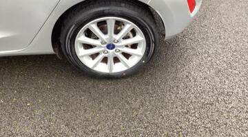 2017 Ford 1.0T EcoBoost Titanium Euro 6 5-door (Silver) - Image: 19