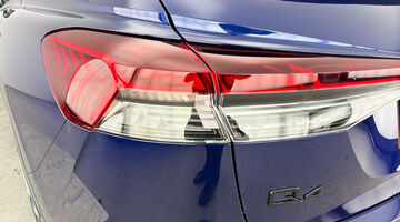 2025 Audi 45 Black Edition Sportback Auto quattro 5-door 82kWh (Blue) - Image: 38