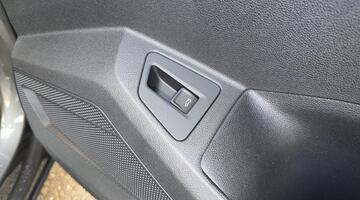 2025 Volkswagen 3.0 TDI V6 Black Edition Tiptronic 4Motion Euro 6 5-door (Grey) - Image: 27