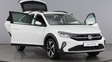 2025 Volkswagen 1.0 TSI Match DSG Euro 6 5-door (White) - Image: 9