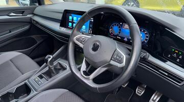 2022 Volkswagen ETSI MHEV R-Line DSG Euro 6 5-door (Black) - Image: 6