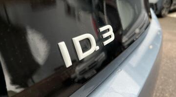 2020 Volkswagen Pro Performance 58kWh Family Auto 5-door (Blue) - Image: 45