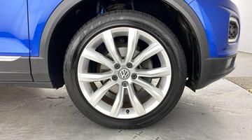 2019 Volkswagen TDI SEL Euro 6 5-door (Blue) - Image: 5