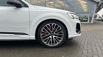 2025 Audi 4.0 TFSI V8 Black Edition Tiptronic quattro Euro 6 5-door (White) - Image: 5