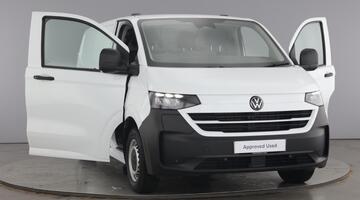 2025 Volkswagen T32 65kWh Commerce Plus Auto RWD SWB 5-door (White) - Image: 9
