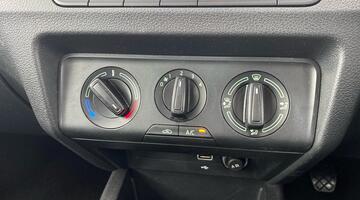 2020 Škoda 1.0 Colour Edition Euro 6 5-door (Blue) - Image: 8