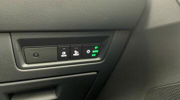 2025 Volkswagen 3.0 V6 TSI eHybrid 14.3kWh R Tiptronic 4Motion Euro 6 5-door (Grey) - Image: 13