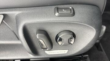 2025 Volkswagen ETSI MHEV R-Line DSG Euro 6 5-door (Grey) - Image: 24