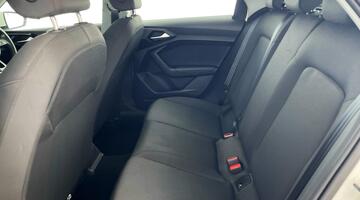 2022 Audi 1.0 TFSI 25 Technik Sportback Euro 6 5-door (White) - Image: 32