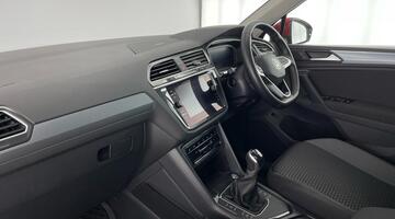 2021 Volkswagen TSI Active Euro 6 5-door (Red) - Image: 2