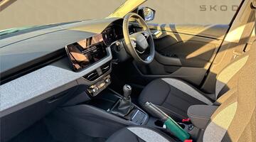 2025 Škoda 1.0 TSI SE Edition Euro 6 5-door (Black) - Image: 2