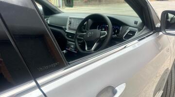 2025 Volkswagen TSI EVO R-Line DSG Euro 6 5-door (Silver) - Image: 56