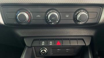 2022 Audi 1.0 TFSI 25 S line Sportback Euro 6 5-door (Black) - Image: 15