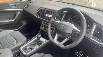 2025 SEAT TSI EVO FR Sport DSG Euro 6 5-door (Black) - Image: 6