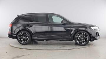 2025 Audi 3.0 TDI V6 50 Black Edition Tiptronic quattro Euro 6 5-door (Black) - Image: 4