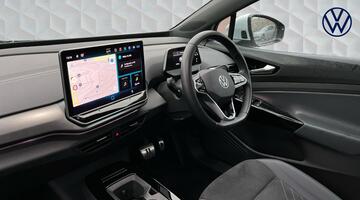 2025 Volkswagen Pro 77kWh Match Auto 5-door (White) - Image: 2