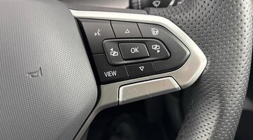 2025 Volkswagen TSI R-Line Euro 6 5-door (Grey) - Image: 21