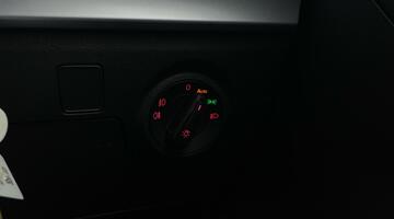 2024 SEAT 1.0 TSI FR Sport DSG Euro 6 5-door (White) - Image: 24