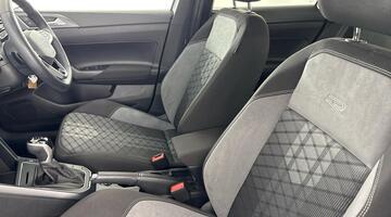 2025 Volkswagen 1.0 TSI R-Line DSG Euro 6 5-door (White) - Image: 34